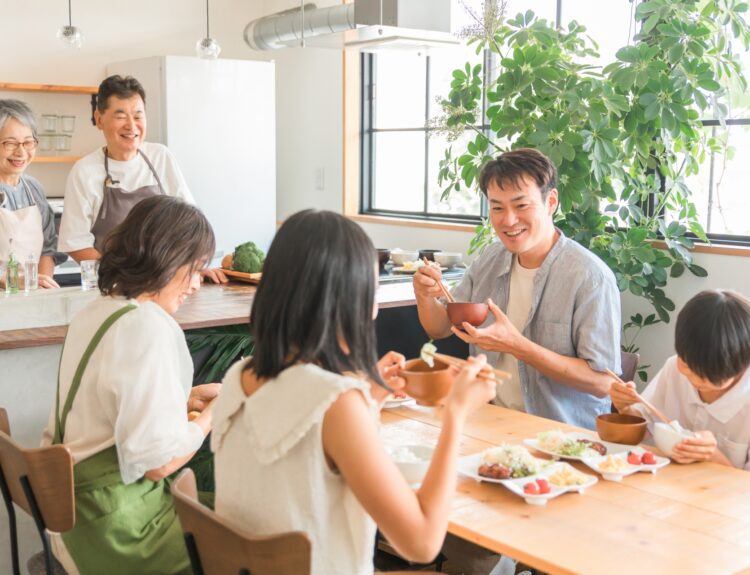 二世帯住宅の同居型メリットは？介護や子育ての魅力を徹底解説