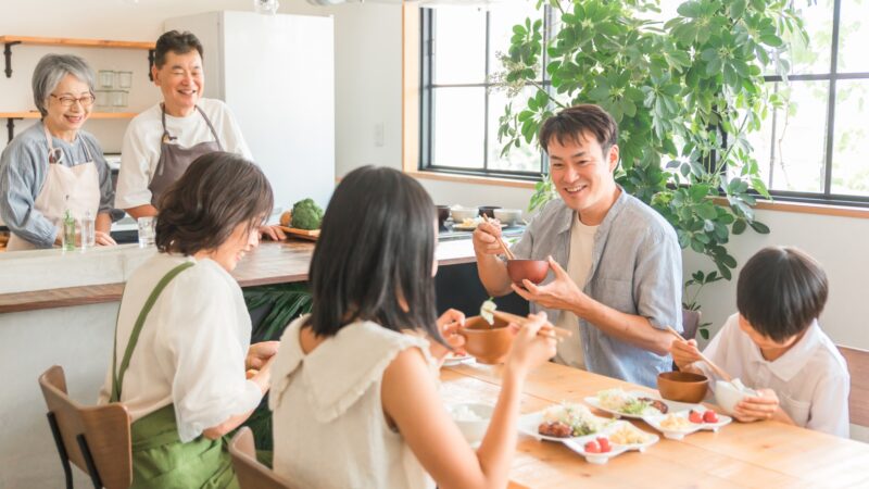 二世帯住宅の同居型メリットは？介護や子育ての魅力を徹底解説